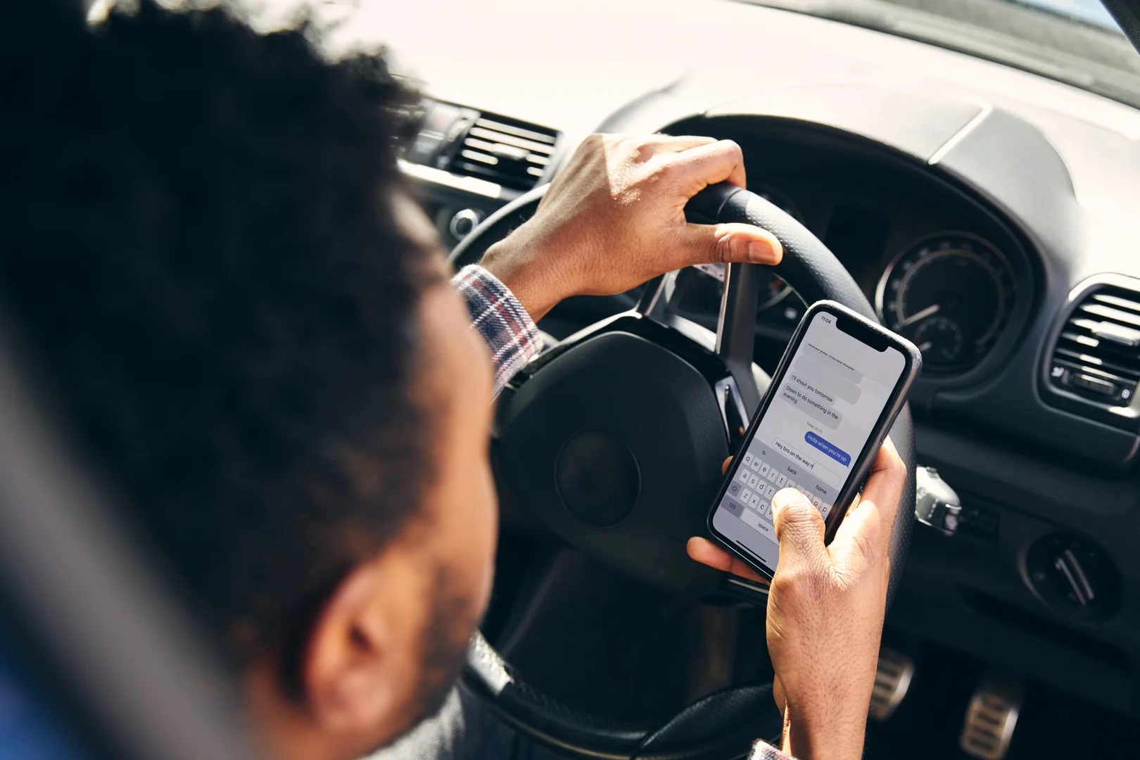 How Many Drivers Text at Red Lights